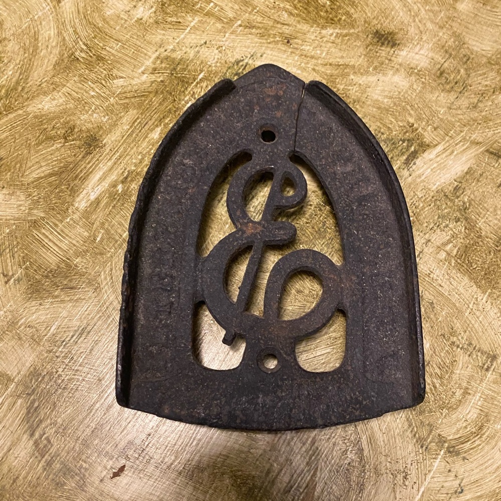 Vintage Enterprise Manufacturing Co Cast Iron Trivet